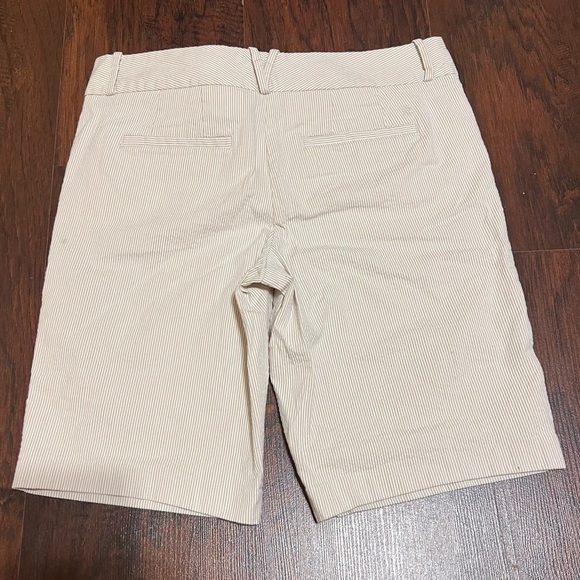 Tommy Hilfiger, Chase54, Willi Smith. Lot of 3 size 6 shorts. Perfect for Summer - Picture 4 of 16